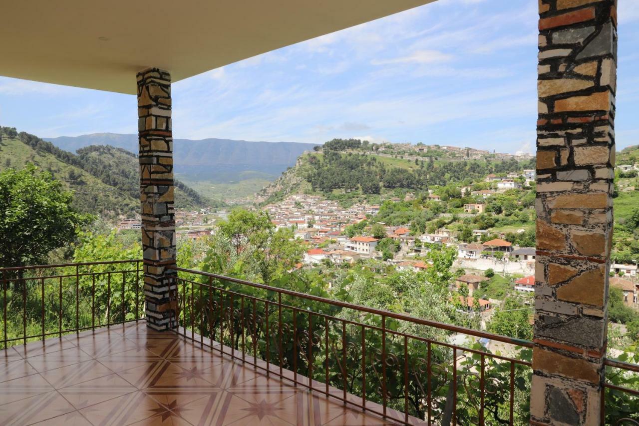 בראט Guest House Pashollari מראה חיצוני תמונה