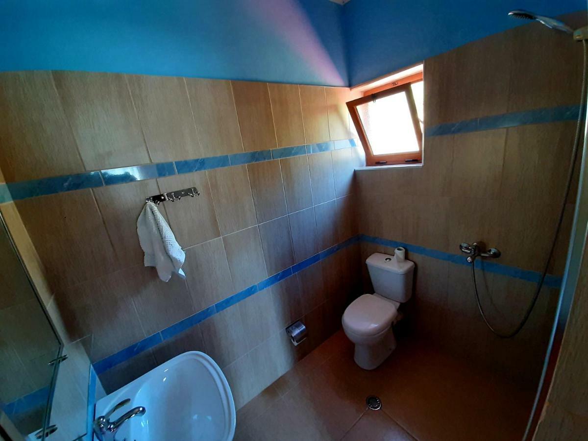 בראט Guest House Pashollari מראה חיצוני תמונה